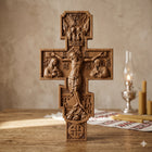 Cruce sculptata din lemn masiv de stejar, potrivita pentru preoti dar si enoriasi.